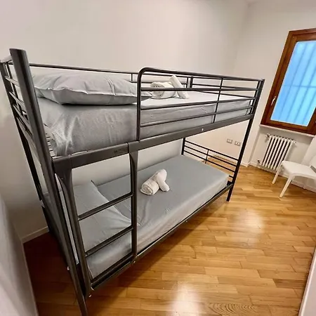 Beija Flor-trilocale Piazza Garibaldi N18 Apartment *