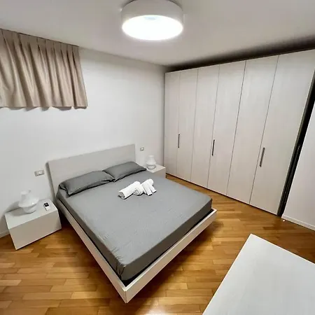 Apartment Beija Flor-trilocale Piazza Garibaldi N18